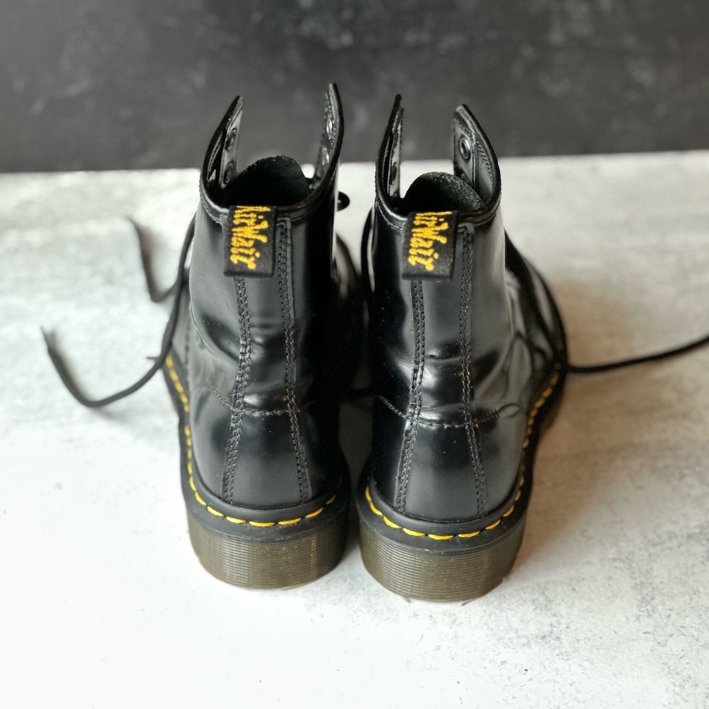 Dr. Martens 1460 Smooth Black Leather Boots EUC - Picture 7 of 9